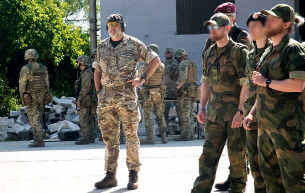 Представники НАТО і ЄС обговорили досвід базової підготовки українських військових