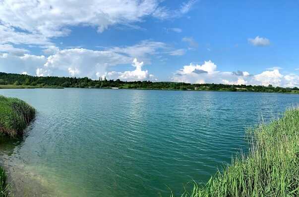 На Львівщині у Ясниському кар’єрі шукають тіла двох дітей