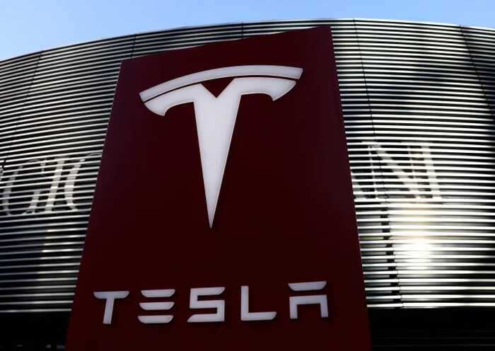 Шведський пенсійний фонд продав всі акції Tesla