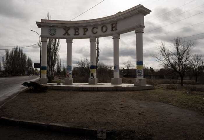 Окупанти обстріляли критичну інфраструктуру Херсона: частина міста залишилась без газу