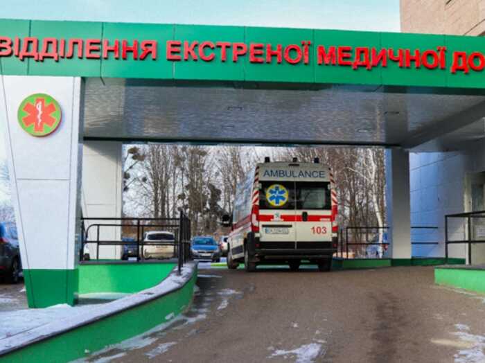 Утеплення лікарні обійдеться у 34 мільйона: закупили дорогий пінопласт, клей та плитку