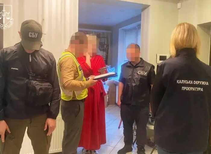 Директорка калуського заводу, повʼязаного з Медведчуком, отримала підозру у розтраті 46 мільйонів гривень