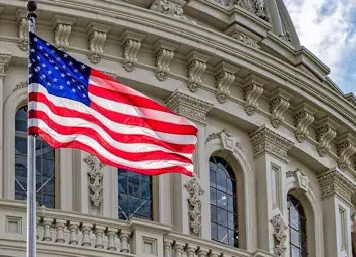 Екс-президента США Білла Клінтона та його дружину Гілларі викликали на допит по справі Епштейна
