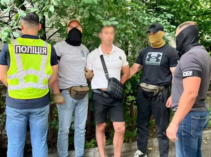 Правоохоронці викрили схему переправлення ухилянтів до Молдови за 18 тисяч доларів