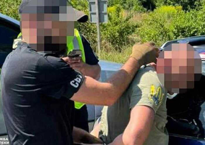 Правохоронці затримали голову громадської організації з Львівщини за переправлення ухилянтів
