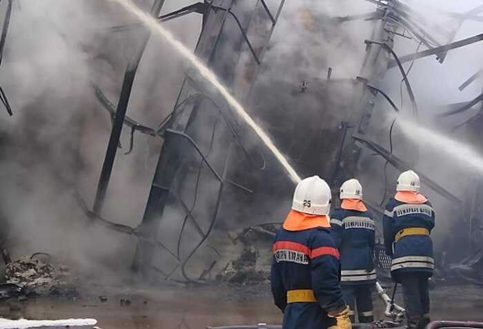 Генштаб підтвердив ураження НПЗ в російській Сизрані та штабу в Єнакієвому