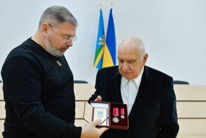 На Буковині помер пенсіонер, який на початку війни передав усі заощадження на ЗСУ
